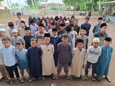 Siswa PAKET A dari Pesantren AL-KHULAFA