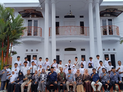 Foto Bersama Peserta UK PA & PB Dengan Dinas Pendidikan Kab. Tasikmalaya dan BBPMP Provinsi Jawa Bar