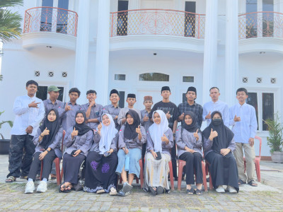 FOTO BERSAMA SETELAH PELAKSAAN UPK PAKET B TAHUN 2025