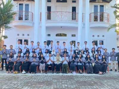 Foto Bersama setelah Ujian Kesetaraan